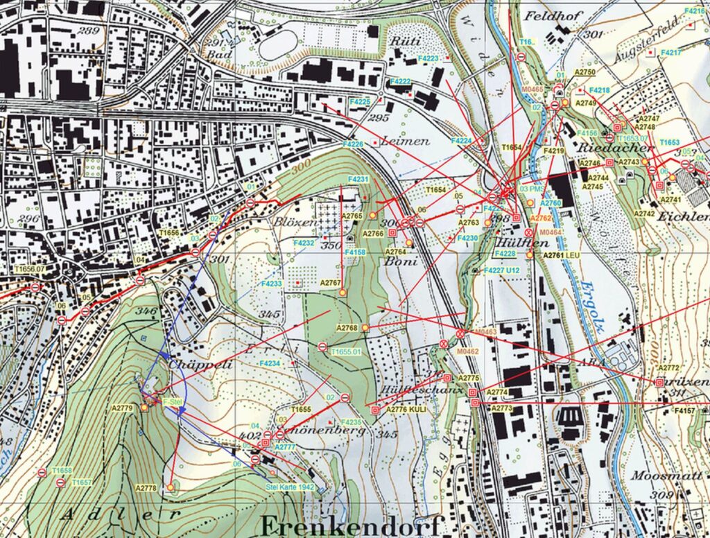 Auf diesen Bild erkennt mann die Feuerlinien aus den diversen Bunkern