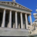 Ein Muss für alle, die sich nicht (nur) auf touristischen Pfaden bewegen wollen, dem „Weaner-Schmäh“ nicht abgeneigt sind und Wien vielleicht erstmals oder wieder einmal besuchen möchten.